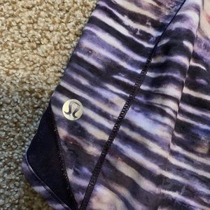 LULULEMON Hotty hot shorts size 4 *retired*